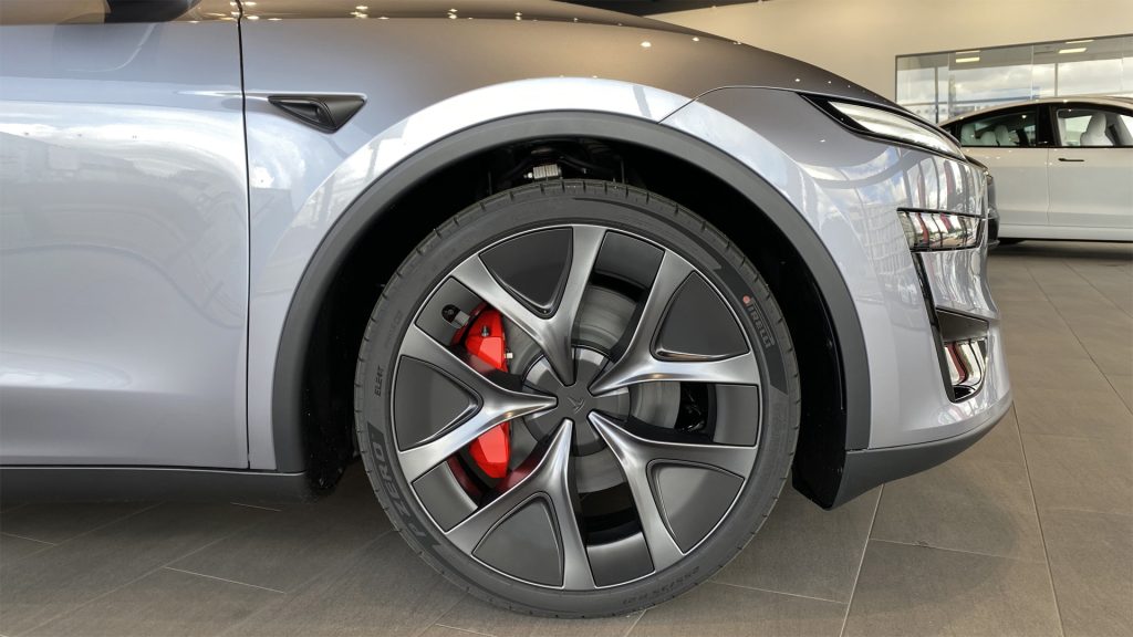 تسلا موديل Y بيرفورمانس الجديدة: SUV عائلية تسابق الريح بقوة 460 حصان!
تسلا الجديدة
تسلا 2025
تسلا 2026
ايلون ماسك تسلا
سيارات تسلا الجديدة
سيارات كهربائية
سيارت اس يو في
سيارات اس يو في كهربائية
سيارات عائلية كهربائية
سيارات اس يو في عائلية كهربائية
سيارات اس يو في رياضية
سيارات اس يو في سبورت
سيارات عائلية سبورت
سيارات سريعة
سيارات فاخرة
سيارات فخمة
سيارات أمريكية
تسلا توب جير
تسلا توب قير
The new Tesla Model Y Performance is a 460bhp family SUV that was developed at the Nürburgring
Tesla pulls the wraps off its go-faster Model Y. Will do 0-60mph in 3.3 seconds and gets 360 miles of range
The new Tesla Model Y Performance: A family SUV that races the wind with 460 horsepower!
The new Tesla
Tesla 2025
Tesla 2026
Elon Musk Tesla
New Tesla cars
Electric cars
SUVs
Electric SUVs
Electric family cars
Electric family SUVs
Sports SUVs
Sport family cars
Fast cars
Luxury cars
Luxury cars
American cars
Tesla Top Gear
Tesla Top Gear
The new Tesla Model Y Performance is a 460bhp family SUV that was developed at the Nürburgring.
Tesla pulls the wraps off its go-faster Model Y. It will do 0-60mph in 3.3 seconds and has a range of 360 miles.