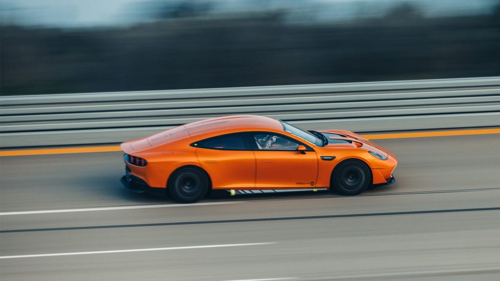 مرسيدس AMG GT XX الاختبارية تحطّم أرقام قياسية عالمية في سباق التحمل الكهربائي! مرسيدس ايه ام جي جي تي اكس اكس الاختبارية سيارات اختبارية مرسيدس 2025 مرسيدس 2026 مرسيدس الجديدة مرسيدس اختبارية سيارات مرسيدس سيارات كهربائية سيارات رياضية سيارات كهربائية مدى طويل سيارات مستقبلية سيارات حديثة سيارات ألمانية سيارات فاخرة سيارات فخمة Mercedes has broken no fewer than 25 long distance records during a quite bonkers ultramarathon run in its very orange new Concept AMG GT XX. توب جير Mercedes-AMG GT XX Concept Breaks World Records in Electric Endurance Race! Mercedes-AMG GT XX Concept Concept Cars 2025 Mercedes 2026 Mercedes New Mercedes Mercedes Concept Cars Mercedes Cars Electric Cars Sports Cars Long-Range Electric Cars Future Cars Modern Cars German Cars Luxury Cars Luxury Cars Mercedes has broken no fewer than 25 long-distance records during a quite bonkers ultramarathon run in its very new Concept AMG GT XX. Top Gear