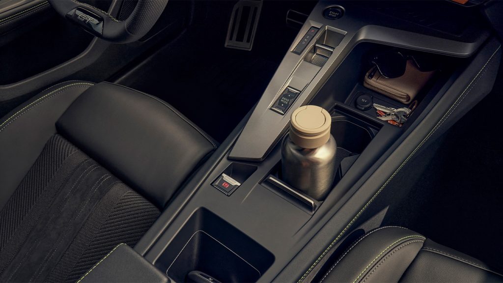 Peugeot 308 Peugeot 308 SW i-Cockpit Peugeot facelift Electric car بيجو 308 بيجو 308 SW مقصورة i-Cockpit تعديل سيارات سيارات كهربائية سيارات هجينة سيارات فاخرة تصميم السيارات سيارة مستدامة أخبار السيارات مراجعة سياراتHybrid car Plug-in hybrid Car interior Car exterior Car design Luxury car Sustainable car Automotive news Top Gear Middle East Car review