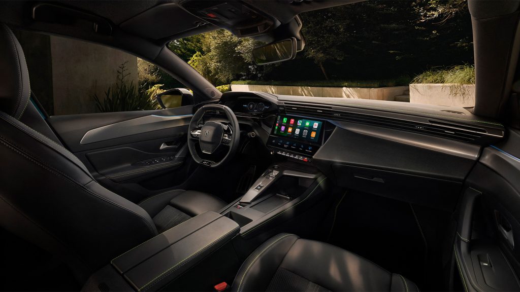 Peugeot 308 Peugeot 308 SW i-Cockpit Peugeot facelift Electric car بيجو 308 بيجو 308 SW مقصورة i-Cockpit تعديل سيارات سيارات كهربائية سيارات هجينة سيارات فاخرة تصميم السيارات سيارة مستدامة أخبار السيارات مراجعة سياراتHybrid car Plug-in hybrid Car interior Car exterior Car design Luxury car Sustainable car Automotive news Top Gear Middle East Car review
