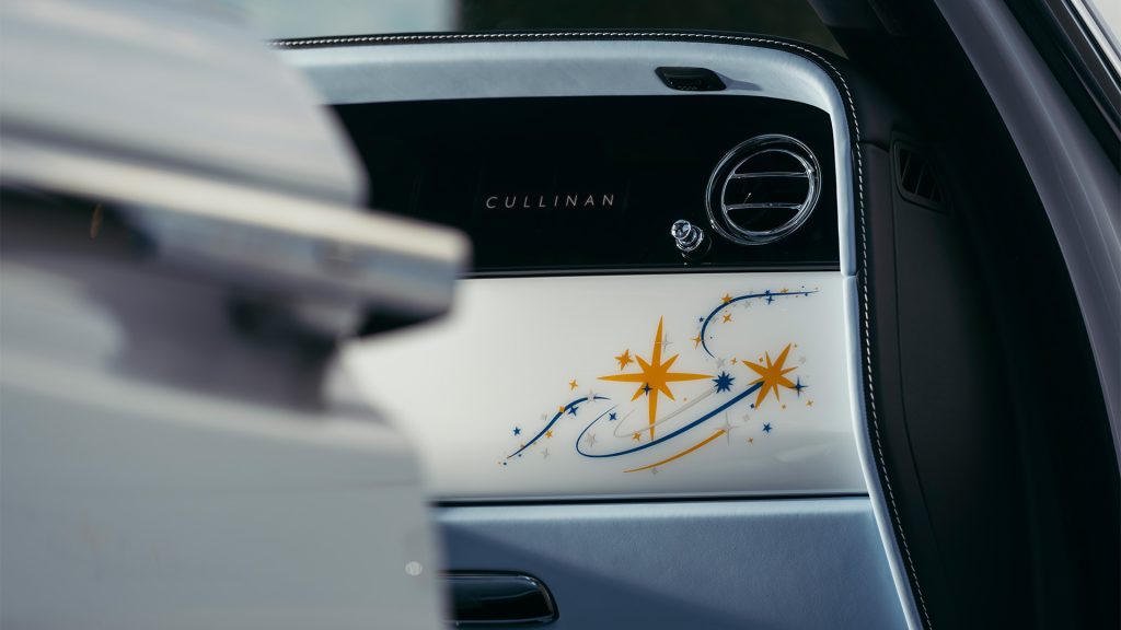 ستار وورز؟ لا، نفضّل رولز-رويس كالينان كوزموس للسفر بين النجوم!
رولز رويس الجديدة
سيارات رولز رويز
رولز رويس 2025 
رولز رويس 2026 
رولز رويس كهربائية
سيارات فاخرة
سيارات فخمة
اس يو في فاخرة
اس يو في فخمة
سيارات غالية
سيارات حصرية 
دبي
أبوظبي
الإمارات
السعودية
الرياض
الشرق الأوسط
سيارات حصرية
توب جير
Star Wars? No, we prefer the Rolls-Royce Cullinan Cosmos for interstellar travel!
New Rolls-Royce
Rolls-Royce Cars
2025 Rolls-Royce
2026 Rolls-Royce
Electric Rolls-Royce
Luxury Cars
Luxury Cars
Luxury SUVs
Luxury SUVs
Expensive Cars
Exclusive Cars
Dubai
Abu Dhabi
UAE
Saudi Arabia
Riyadh
Middle East
Exclusive Cars
Top Gear