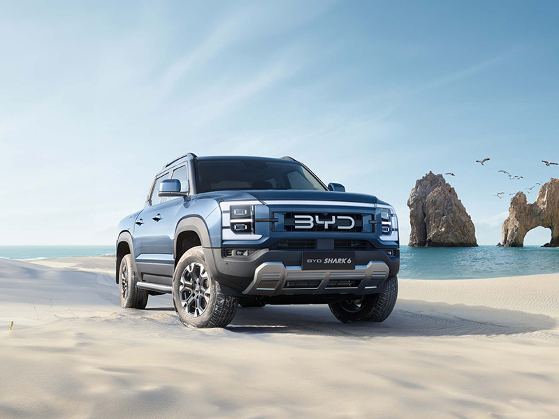 BYD والفطيم BYD الإمارات تكشفان الستار عن شاحنة شارك 6 الهجينة خلال حفل إطلاق أيقوني في دبي بي واي دي شارك 6 شاحنة بي واي دي الجديدة شاحنة بي واي دي الهجينة شاحنات هجينة شاحنات أوفرود شاحنات فاخرة شاحنات فخمة شاحنات قوية بي واي دي 2025 بي واي دي 2026 بي واي دي توب جير الشرق الأوسط سيارات بي واي دي الجديدة سيارات هجينة سيارات عملية سيارات اعتمادية الإمارات دبي أبوظبي الشرق الأوسط السعودية الرياض جدة BYD and Al-Futtaim BYD UAE unveil the Shark 6 hybrid truck during an iconic launch event in Dubai. BYD Shark 6 New BYD Truck BYD Hybrid Truck Hybrid Trucks Off-road Trucks Luxury Trucks Luxury Trucks Powerful Trucks BYD 2025 BYD 2026 BYD Top Gear Middle East New BYD Cars Hybrid Cars Practical Cars Reliable Cars UAE Dubai Abu Dhabi Middle East Saudi Arabia Riyadh Jeddah