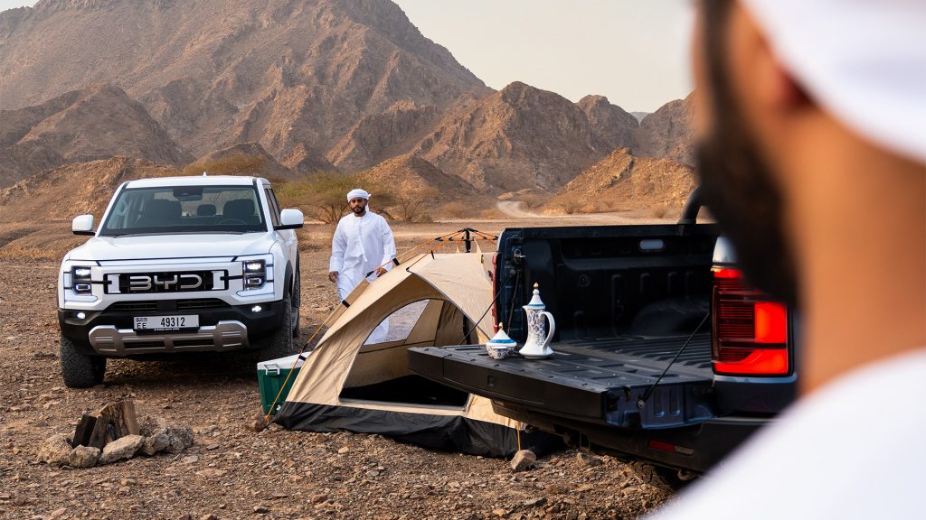 وأخيراً، BYD شارك 6 وصلت الشرق الأوسط عبر بوابة الفطيم BYD الإمارات!
BYD والفطيم BYD الإمارات تكشفان الستار عن شاحنة شارك 6 الهجينة خلال حفل إطلاق أيقوني في دبي 
بي واي دي شارك 6 
شاحنة بي واي دي الجديدة 
شاحنة بي واي دي الهجينة 
شاحنات هجينة 
شاحنات أوفرود 
شاحنات فاخرة 
شاحنات فخمة 
شاحنات قوية 
بي واي دي 2025 
بي واي دي 2026 
بي واي دي توب جير الشرق الأوسط 
سيارات بي واي دي الجديدة 
سيارات هجينة 
سيارات عملية 
سيارات اعتمادية 
الإمارات 
دبي 
أبوظبي 
الشرق الأوسط 
السعودية 
الرياض 
جدة
Finally, the BYD Shark 6 has arrived in the Middle East through Al-Futtaim BYD UAE!
BYD and Al-Futtaim BYD UAE unveiled the Shark 6 hybrid pickup truck during an iconic launch event in Dubai.
BYD Shark 6
The new BYD pickup truck
BYD hybrid pickup truck
Hybrid trucks
Off-road trucks
Luxury trucks
Luxury trucks
Powerful trucks
BYD 2025
BYD 2026
BYD Top Gear Middle East
New BYD cars
Hybrid cars
Practical cars
Reliable cars
UAE
Dubai
Abu Dhabi
Middle East
Saudi Arabia
Riyadh
Jeddah