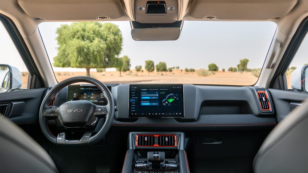 وأخيراً، BYD شارك 6 وصلت الشرق الأوسط عبر بوابة الفطيم BYD الإمارات!
BYD والفطيم BYD الإمارات تكشفان الستار عن شاحنة شارك 6 الهجينة خلال حفل إطلاق أيقوني في دبي 
بي واي دي شارك 6 
شاحنة بي واي دي الجديدة 
شاحنة بي واي دي الهجينة 
شاحنات هجينة 
شاحنات أوفرود 
شاحنات فاخرة 
شاحنات فخمة 
شاحنات قوية 
بي واي دي 2025 
بي واي دي 2026 
بي واي دي توب جير الشرق الأوسط 
سيارات بي واي دي الجديدة 
سيارات هجينة 
سيارات عملية 
سيارات اعتمادية 
الإمارات 
دبي 
أبوظبي 
الشرق الأوسط 
السعودية 
الرياض 
جدة
Finally, the BYD Shark 6 has arrived in the Middle East through Al-Futtaim BYD UAE!
BYD and Al-Futtaim BYD UAE unveiled the Shark 6 hybrid pickup truck during an iconic launch event in Dubai.
BYD Shark 6
The new BYD pickup truck
BYD hybrid pickup truck
Hybrid trucks
Off-road trucks
Luxury trucks
Luxury trucks
Powerful trucks
BYD 2025
BYD 2026
BYD Top Gear Middle East
New BYD cars
Hybrid cars
Practical cars
Reliable cars
UAE
Dubai
Abu Dhabi
Middle East
Saudi Arabia
Riyadh
Jeddah
