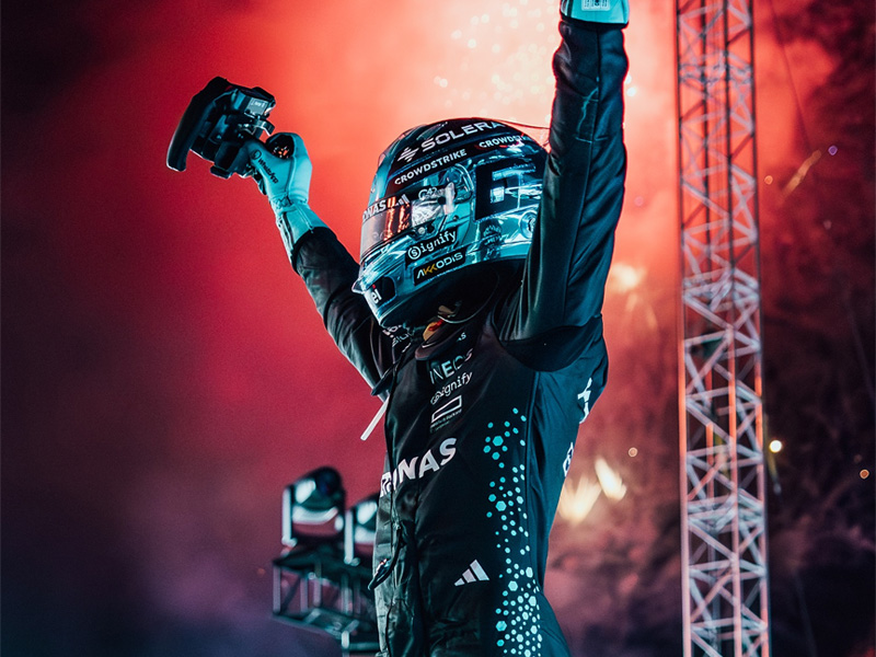 جائزة سنغافورة الكبرى 2025: راسل يكتب التاريخ وماكلارين تحسم لقب الصانعين! سباق سنغافورة فورمولا 1 سباق سنغافورة فورميلا 1 سباق سيارات سيارات سباق سيارات رياضية سيارات سوبر رياضية سيارات سبورت سيارات سوبر سبورت سيارات قوية سيارات سريعة سيارات خارقة سوبر كارز ماكلارين لاندو نوريس أوسكار بياستري ريد بُل ماكس فرستابن مرسيدس جورج راسيل فيراري لويس هاملتون تشارل لوكلير 2025 Singapore Grand Prix: Russell Makes History as McLaren Clinches the Constructors' Title! Singapore Formula 1 Grand Prix Singapore Formula 1 Grand Prix Motor Racing Racing Cars Sports Cars Supercars Sports Cars Supersport Cars Powerful Cars Fast Cars Supercars Supercars McLaren Lando Norris Oscar Piastri Red Bull Max Verstappen Mercedes George Russell Ferrari Lewis Hamilton Charles Leclerc