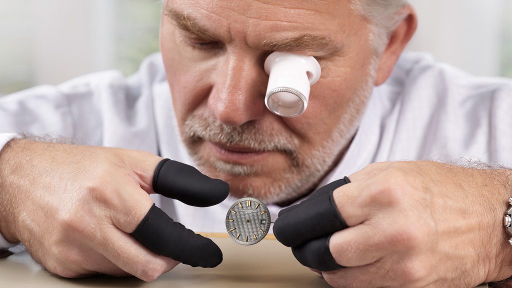 جيرار بيرغو دار جيرار بيرغو لاورياتو لاورياتو فيفتي ساعات فاخرة ساعات سويسرية صناعة الساعات ساعات رجالية ساعات نسائية ساعات رياضية أنيقة الذكرى الخمسين ساعات أوتوماتيكية العيار GP4800 Top Gear الشرق الأوسط تصميم سويسري فخامة أيقونة الأناقة تاريخ الساعات الكوارتز الساعات الكلاسيكية Girard Perregaux GP Laureato Laureato Fifty Laureato 50th Anniversary Luxury Watches Swiss Watchmaking Swiss Made Men’s Watches Women’s Watches Elegant Sports Watches Automatic Watch GP4800 movement Top Gear Middle East Watch Design Luxury Lifestyle Iconic Timepieces Watch Heritage Quartz Revolution Classic Watches