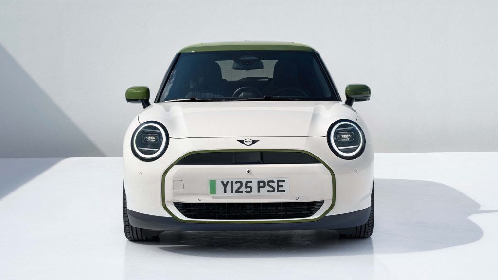 ميني بول سميث إديشن: نعم، هناك تعاون جديد في أروقة العلامة البريطانية
سيارات ميني كوبر الجديدة
سيارات ميني كوبر 2025
سيارات ميني كوبر 2026
سيارات ميني كوبر حصرية
سيارات حصرية
سيارات بريطانية
سيارات انجليزية
سيارات فاخرة
سيارات فخمة
سيارات هاتشباك فاخرة
سيارات هاتشباك فخمة
سيارات حصرية
سيارات طلب حصري
سيارات رياضية
سيارات سبورت صغيرة
سيارات صغيرة
سيارات توب جير
Mini Paul Smith Edition: Yes, there's a new collaboration in the British brand.
New Mini Coopers
2025 Mini Coopers
2026 Mini Coopers
Exclusive Mini Coopers
Exclusive Cars
British Cars
English Cars
Luxury Cars
Luxury Hatchbacks
Luxury Hatchbacks
Exclusive Cars
Exclusive Order Cars
Sports Cars
Small Sports Cars
Small Cars
Top Gear Cars