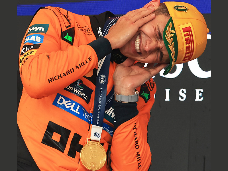 جائزة البرازيل الكبرى 2025: لاندو نوريس يسطع في سماء ساو باولو معززاً صدارته للبطولة! سباق البرازيل فورمولا 1 سباق البرازيل فورميلا 1 سباق السيارات سيارات سباق سوبركارز سيارات خارقة سيارات رياضية سيارات سوبر رياضية سيارات سبورت سيارات سوبر سبورت سيارات قوية سيارات سريعة سيارات للسباق سيارات معدلة ماكلارين لاندو نوريس أوسكار بياستري مرسيدس كيمي أنتونيلي جورج راسيل ريد بُل ماكس فرستابن فيراري لويس هاملتون تشارل لوكلير سيارات توب جير الشرق الأوسط 2025 Brazilian Grand Prix: Lando Norris shines in São Paulo, extending his championship lead! Formula 1 Brazilian Grand Prix Formula 1 Brazilian Grand Prix Car Racing Race Cars Supercars Supercars Sports Cars Supersport Cars Sports Cars Supersport Cars Power Cars Fast Cars Racing Cars Modified Cars McLaren Lando Norris Oscar Piastri Mercedes Kimi Antonelli George Russell Red Bull Max Verstappen Ferrari Lewis Hamilton Charles Leclerc Top Gear Middle East