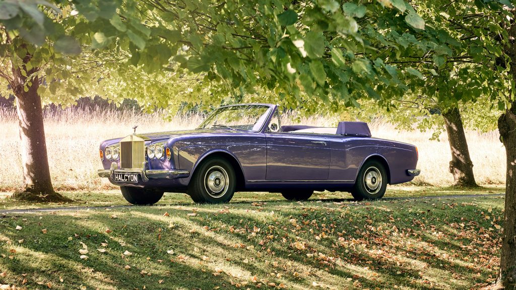 هالسيون تُعيد صياغة الأسطورة: رولز-رويس كورنيش "هايلاند هيذر" تُبعَث من جديد كهربائياً!
سيارات رولز رويس الجديدة
سيارات رولز رويس 2025 
سيارات رولز رويس 2026 
سيارات رولز رويس 2027 
سيارات رولز رويس كهربائية
سيارات رولز رويس كلاسيكية
سيارات رولز رويس قديمة
سيارات رولز رويس نادرة
سيارات رولز رويس حديثة
سيارات بريطانية
سيارات انجليزية
سيارات فاخرة كهربائية
سيارات فخمة كهربائية
سيارات كهربائية معاد تصميمها
سيارات رولز رويس معاد تصميمها
سيارات توب جير الشرق الأوسط
سيارات متحولة كهربا
تحويل سيارات كهربا
شركة هالسيون
سيارة رولز رويس كورنيش 
Halcyon Rewrites the Legend: The Rolls-Royce Corniche "Highland Heather" is Reborn Electric!
New Rolls-Royce Cars
2025 Rolls-Royce Cars
2026 Rolls-Royce Cars
2027 Rolls-Royce Cars
Electric Rolls-Royce Cars
Classic Rolls-Royce Cars
Vintage Rolls-Royce Cars
Rare Rolls-Royce Cars
Modern Rolls-Royce Cars
British Cars
English Cars
Luxury Electric Cars
Luxury Electric Cars
Redesigned Electric Cars
Redesigned Rolls-Royce Cars
Top Gear Middle East Cars
Electric Convertible Cars
Electric Car Conversion
Halcyon Company
Rolls-Royce Corniche