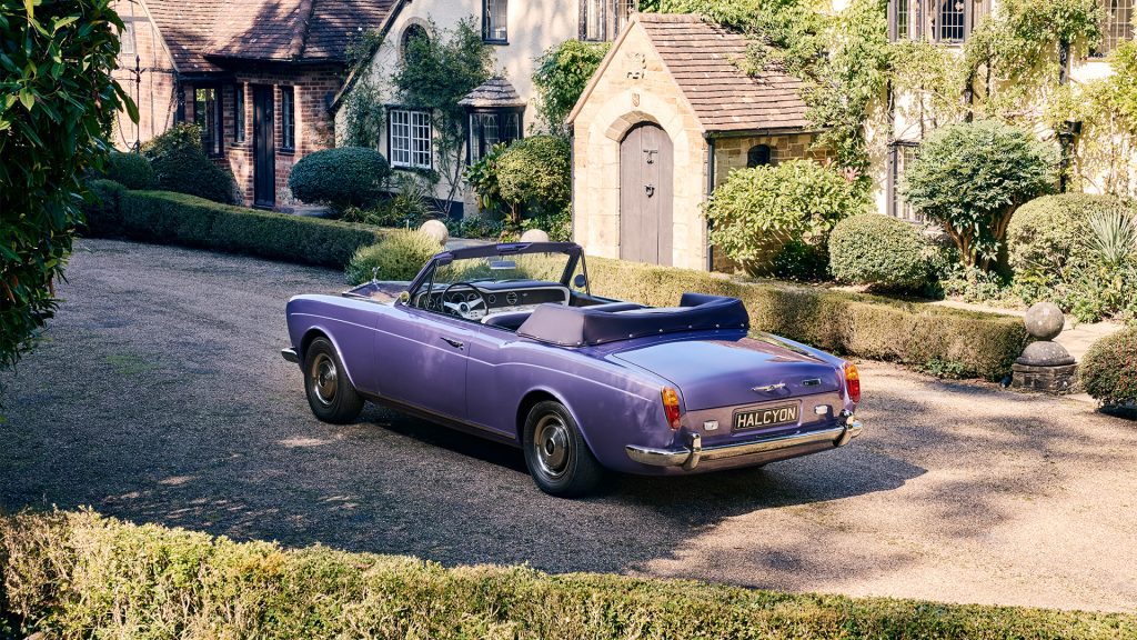 هالسيون تُعيد صياغة الأسطورة: رولز-رويس كورنيش "هايلاند هيذر" تُبعَث من جديد كهربائياً!
سيارات رولز رويس الجديدة
سيارات رولز رويس 2025 
سيارات رولز رويس 2026 
سيارات رولز رويس 2027 
سيارات رولز رويس كهربائية
سيارات رولز رويس كلاسيكية
سيارات رولز رويس قديمة
سيارات رولز رويس نادرة
سيارات رولز رويس حديثة
سيارات بريطانية
سيارات انجليزية
سيارات فاخرة كهربائية
سيارات فخمة كهربائية
سيارات كهربائية معاد تصميمها
سيارات رولز رويس معاد تصميمها
سيارات توب جير الشرق الأوسط
سيارات متحولة كهربا
تحويل سيارات كهربا
شركة هالسيون
سيارة رولز رويس كورنيش 
Halcyon Rewrites the Legend: The Rolls-Royce Corniche "Highland Heather" is Reborn Electric!
New Rolls-Royce Cars
2025 Rolls-Royce Cars
2026 Rolls-Royce Cars
2027 Rolls-Royce Cars
Electric Rolls-Royce Cars
Classic Rolls-Royce Cars
Vintage Rolls-Royce Cars
Rare Rolls-Royce Cars
Modern Rolls-Royce Cars
British Cars
English Cars
Luxury Electric Cars
Luxury Electric Cars
Redesigned Electric Cars
Redesigned Rolls-Royce Cars
Top Gear Middle East Cars
Electric Convertible Cars
Electric Car Conversion
Halcyon Company
Rolls-Royce Corniche