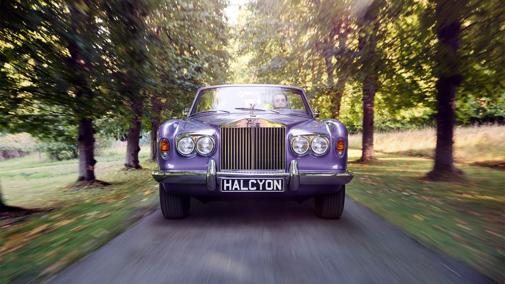 هالسيون تُعيد صياغة الأسطورة: رولز-رويس كورنيش "هايلاند هيذر" تُبعَث من جديد كهربائياً!
سيارات رولز رويس الجديدة
سيارات رولز رويس 2025 
سيارات رولز رويس 2026 
سيارات رولز رويس 2027 
سيارات رولز رويس كهربائية
سيارات رولز رويس كلاسيكية
سيارات رولز رويس قديمة
سيارات رولز رويس نادرة
سيارات رولز رويس حديثة
سيارات بريطانية
سيارات انجليزية
سيارات فاخرة كهربائية
سيارات فخمة كهربائية
سيارات كهربائية معاد تصميمها
سيارات رولز رويس معاد تصميمها
سيارات توب جير الشرق الأوسط
سيارات متحولة كهربا
تحويل سيارات كهربا
شركة هالسيون
سيارة رولز رويس كورنيش 
Halcyon Rewrites the Legend: The Rolls-Royce Corniche "Highland Heather" is Reborn Electric!
New Rolls-Royce Cars
2025 Rolls-Royce Cars
2026 Rolls-Royce Cars
2027 Rolls-Royce Cars
Electric Rolls-Royce Cars
Classic Rolls-Royce Cars
Vintage Rolls-Royce Cars
Rare Rolls-Royce Cars
Modern Rolls-Royce Cars
British Cars
English Cars
Luxury Electric Cars
Luxury Electric Cars
Redesigned Electric Cars
Redesigned Rolls-Royce Cars
Top Gear Middle East Cars
Electric Convertible Cars
Electric Car Conversion
Halcyon Company
Rolls-Royce Corniche