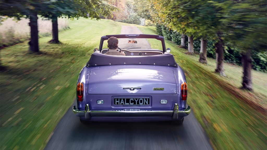 هالسيون تُعيد صياغة الأسطورة: رولز-رويس كورنيش "هايلاند هيذر" تُبعَث من جديد كهربائياً!
سيارات رولز رويس الجديدة
سيارات رولز رويس 2025 
سيارات رولز رويس 2026 
سيارات رولز رويس 2027 
سيارات رولز رويس كهربائية
سيارات رولز رويس كلاسيكية
سيارات رولز رويس قديمة
سيارات رولز رويس نادرة
سيارات رولز رويس حديثة
سيارات بريطانية
سيارات انجليزية
سيارات فاخرة كهربائية
سيارات فخمة كهربائية
سيارات كهربائية معاد تصميمها
سيارات رولز رويس معاد تصميمها
سيارات توب جير الشرق الأوسط
سيارات متحولة كهربا
تحويل سيارات كهربا
شركة هالسيون
سيارة رولز رويس كورنيش 
Halcyon Rewrites the Legend: The Rolls-Royce Corniche "Highland Heather" is Reborn Electric!
New Rolls-Royce Cars
2025 Rolls-Royce Cars
2026 Rolls-Royce Cars
2027 Rolls-Royce Cars
Electric Rolls-Royce Cars
Classic Rolls-Royce Cars
Vintage Rolls-Royce Cars
Rare Rolls-Royce Cars
Modern Rolls-Royce Cars
British Cars
English Cars
Luxury Electric Cars
Luxury Electric Cars
Redesigned Electric Cars
Redesigned Rolls-Royce Cars
Top Gear Middle East Cars
Electric Convertible Cars
Electric Car Conversion
Halcyon Company
Rolls-Royce Corniche