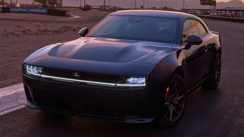 دودج تشارجر 2027 بهيمي Hellcat V 8 عودة أيقونية تستحق الانتظار 