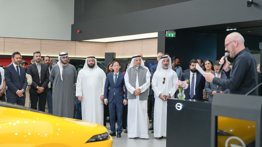 صالة عرض GAC موتور الجديدة في ديرة دبي 2026

افتتاح أكبر معرض GAC موتور في الإمارات

سيارات GAC موتور الكهربائية هايبتك وآيون

سيارات GAC موتور بمحركات الاحتراق الداخلي

أحدث طرازات GAC موتور في صالة ديرة دبي

تجربة GAC داخل صالة العرض الجديدة

فعاليات إطلاق سيارات GAC موتور في دبي

تجربة العملاء في أكبر صالة GAC موتور بالإمارات

شهاب قرقاش الرئيس التنفيذي يفتتح صالة GAC موتور

مارك زانغ المدير العام لشركة GAC موتور الشرق الأوسط

شراكة قرقاش للسيارات وGAC موتور في الإمارات

صالة GAC موتور تستضيف فعاليات وأنشطة مجتمعية

تجربة القيادة والفعاليات الخاصة بعشاق السيارات في دبي

New GAC Motor Showroom in Deira, Dubai 2026

Opening of the Largest GAC Motor Showroom in the UAE

GAC Motor Hyptech and Ion Electric Vehicles

GAC Motor Internal Combustion Engine Vehicles

Latest GAC Motor Models at the Deira Showroom

Experience GAC in the New Showroom

GAC Motor Car Launch Events in Dubai

Customer Experience at the Largest GAC Motor Showroom in the UAE

Shehab Gargash, CEO, Opens the GAC Motor Showroom

Mark Zhang, General Manager of GAC Motor Middle East

Gargash Motors and GAC Motor Partnership in the UAE

GAC Motor Showroom Hosts Community Events and Activities

Driving Experiences and Special Events for Car Enthusiasts in Dubai