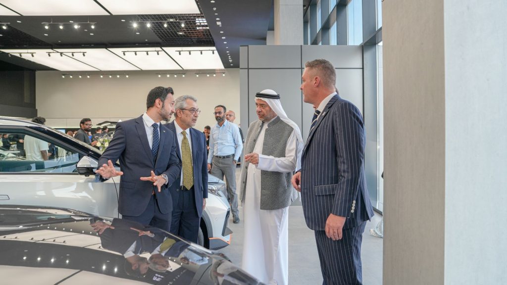 صالة عرض GAC موتور الجديدة في ديرة دبي 2026

افتتاح أكبر معرض GAC موتور في الإمارات

سيارات GAC موتور الكهربائية هايبتك وآيون

سيارات GAC موتور بمحركات الاحتراق الداخلي

أحدث طرازات GAC موتور في صالة ديرة دبي

تجربة GAC داخل صالة العرض الجديدة

فعاليات إطلاق سيارات GAC موتور في دبي

تجربة العملاء في أكبر صالة GAC موتور بالإمارات

شهاب قرقاش الرئيس التنفيذي يفتتح صالة GAC موتور

مارك زانغ المدير العام لشركة GAC موتور الشرق الأوسط

شراكة قرقاش للسيارات وGAC موتور في الإمارات

صالة GAC موتور تستضيف فعاليات وأنشطة مجتمعية

تجربة القيادة والفعاليات الخاصة بعشاق السيارات في دبي

New GAC Motor Showroom in Deira, Dubai 2026

Opening of the Largest GAC Motor Showroom in the UAE

GAC Motor Hyptech and Ion Electric Vehicles

GAC Motor Internal Combustion Engine Vehicles

Latest GAC Motor Models at the Deira Showroom

Experience GAC in the New Showroom

GAC Motor Car Launch Events in Dubai

Customer Experience at the Largest GAC Motor Showroom in the UAE

Shehab Gargash, CEO, Opens the GAC Motor Showroom

Mark Zhang, General Manager of GAC Motor Middle East

Gargash Motors and GAC Motor Partnership in the UAE

GAC Motor Showroom Hosts Community Events and Activities

Driving Experiences and Special Events for Car Enthusiasts in Dubai