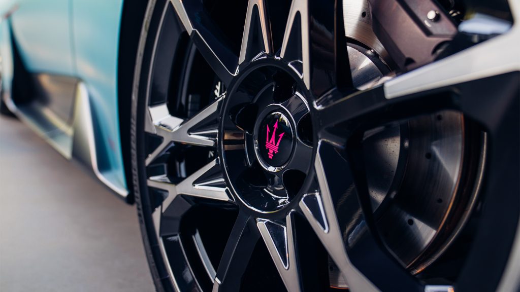 Maserati MCPURA

مازيراتي MCPURA 2026

Maserati MCPURA Dream Car

مازيراتي سيارة الأحلام 2026

Maserati supercar 2026

سوبركار مازيراتي الجديدة

Maserati Nettuno V6

Maserati MCPURA exterior design

تصميم مازيراتي MCPURA الخارجي

Maserati MCPURA front view

واجهة مازيراتي MCPURA الأمامية

Maserati MCPURA Butterfly doors

أبواب الفراشة مازيراتي MCPURA

Maserati MCPURA carbon fiber body

Maserati MCPURA interior

مقصورة مازيراتي MCPURA

Maserati MCPURA cockpit design

داخلية مازيراتي MCPURA الفاخرة

Maserati MCPURA racing interior

Maserati MCPURA Nettuno V6 engine

محرك Nettuno V6 مازيراتي MCPURA

Maserati MCPURA 630 hp

مازيراتي MCPURA قوة 630 حصان

Maserati MCPURA performance

Maserati MCPURA AI Aqua Rainbow color

لون AI Aqua Rainbow مازيراتي MCPURA

Maserati MCPURA Devil Orange

Maserati MCPURA Night Interaction color

Maserati Fuoriserie customization

تخصيص مازيراتي Fuoriserie

Maserati MCPURA
