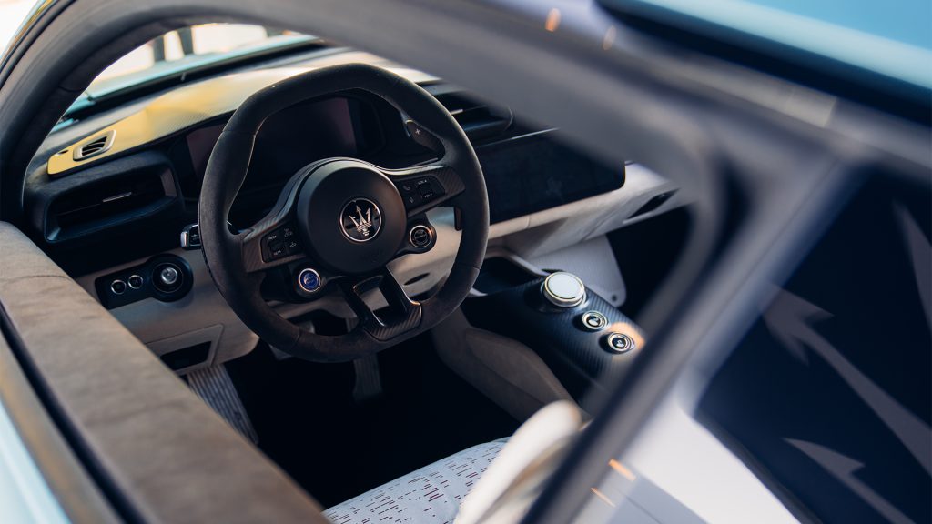 Maserati MCPURA

مازيراتي MCPURA 2026

Maserati MCPURA Dream Car

مازيراتي سيارة الأحلام 2026

Maserati supercar 2026

سوبركار مازيراتي الجديدة

Maserati Nettuno V6

Maserati MCPURA exterior design

تصميم مازيراتي MCPURA الخارجي

Maserati MCPURA front view

واجهة مازيراتي MCPURA الأمامية

Maserati MCPURA Butterfly doors

أبواب الفراشة مازيراتي MCPURA

Maserati MCPURA carbon fiber body

Maserati MCPURA interior

مقصورة مازيراتي MCPURA

Maserati MCPURA cockpit design

داخلية مازيراتي MCPURA الفاخرة

Maserati MCPURA racing interior

Maserati MCPURA Nettuno V6 engine

محرك Nettuno V6 مازيراتي MCPURA

Maserati MCPURA 630 hp

مازيراتي MCPURA قوة 630 حصان

Maserati MCPURA performance

Maserati MCPURA AI Aqua Rainbow color

لون AI Aqua Rainbow مازيراتي MCPURA

Maserati MCPURA Devil Orange

Maserati MCPURA Night Interaction color

Maserati Fuoriserie customization

تخصيص مازيراتي Fuoriserie

Maserati MCPURA
