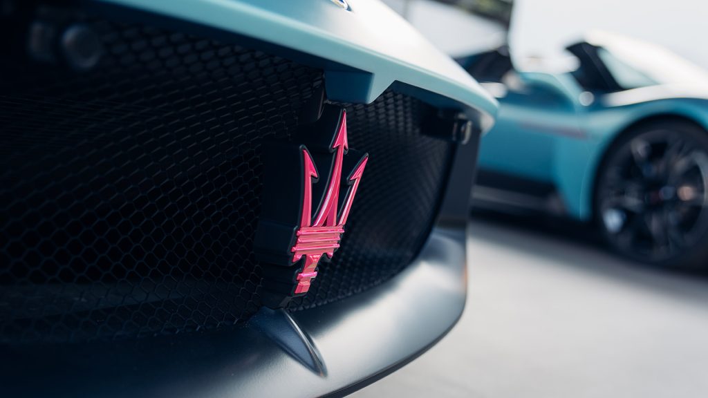 Maserati MCPURA

مازيراتي MCPURA 2026

Maserati MCPURA Dream Car

مازيراتي سيارة الأحلام 2026

Maserati supercar 2026

سوبركار مازيراتي الجديدة

Maserati Nettuno V6

Maserati MCPURA exterior design

تصميم مازيراتي MCPURA الخارجي

Maserati MCPURA front view

واجهة مازيراتي MCPURA الأمامية

Maserati MCPURA Butterfly doors

أبواب الفراشة مازيراتي MCPURA

Maserati MCPURA carbon fiber body

Maserati MCPURA interior

مقصورة مازيراتي MCPURA

Maserati MCPURA cockpit design

داخلية مازيراتي MCPURA الفاخرة

Maserati MCPURA racing interior

Maserati MCPURA Nettuno V6 engine

محرك Nettuno V6 مازيراتي MCPURA

Maserati MCPURA 630 hp

مازيراتي MCPURA قوة 630 حصان

Maserati MCPURA performance

Maserati MCPURA AI Aqua Rainbow color

لون AI Aqua Rainbow مازيراتي MCPURA

Maserati MCPURA Devil Orange

Maserati MCPURA Night Interaction color

Maserati Fuoriserie customization

تخصيص مازيراتي Fuoriserie

Maserati MCPURA
