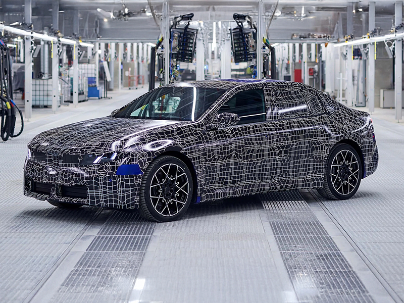 بي ام دبليو i3 الجديدة BMW i3 2026 سيارات BMW الكهربائية منصة Neue Klasse سيدان كهربائية BMW بي ام دبليو كهرباء مواصفات BMW i3 الجديدة سيارة كهربائية بحجم الفئة الثالثة BMW electric sedan مدى BMW i3 الكهربائي سيارات كهربائية فاخرة 2026 اخبار BMW الجديدة BMW i3 2026 New BMW i3 electric sedan BMW Neue Klasse platform BMW electric saloon BMW EV lineup BMW 3 Series electric Neue Klasse BMW specs BMW 800V electric system BMW electric range WLTP BMW next generation EV BMW i3 new model luxury electric sedans 2026 بي ام دبليو i3 الكهربائية الجديدة 2026 بتصميم Neue Klasse تصميم BMW i3 السيدان الكهربائية الجديدة داخلية BMW i3 الكهربائية وتقنيات القيادة الحديثة واجهة بي ام دبليو i3 الأمامية والشبك الجديد BMW i3 الجديدة بحجم الفئة الثالثة الكهربائية منصة Neue Klasse في سيارات BMW الكهربائية تصميم BMW الكهربائي الجديد بخطوط كلاسيكية حديثة سيارة BMW i3 الكهربائية أثناء الاختبارات BMW i3 2026 electric saloon Neue Klasse design New BMW i3 electric sedan exterior BMW i3 interior digital cockpit technology BMW Neue Klasse electric platform design BMW i3 front grille new generation design BMW electric 3 Series size saloon BMW next generation electric sedan prototype BMW i3 pre series testing prototype