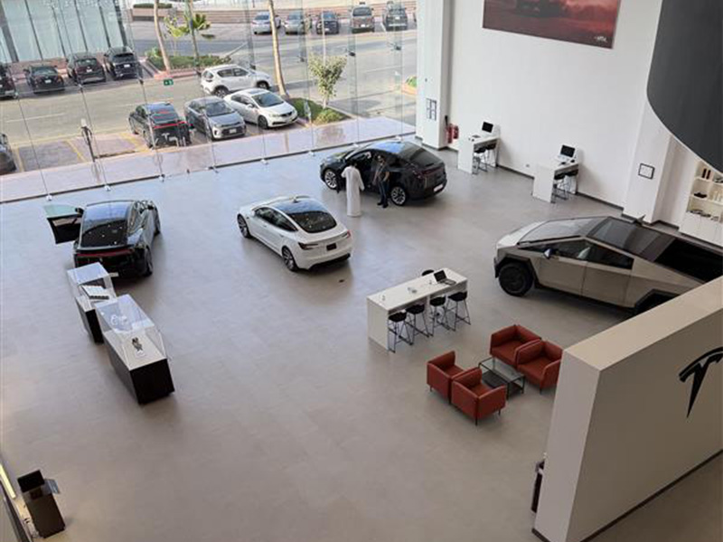 رسمياً: تسلا تفتتح مركز جديد لها في مدينة جدة بالسعودية
