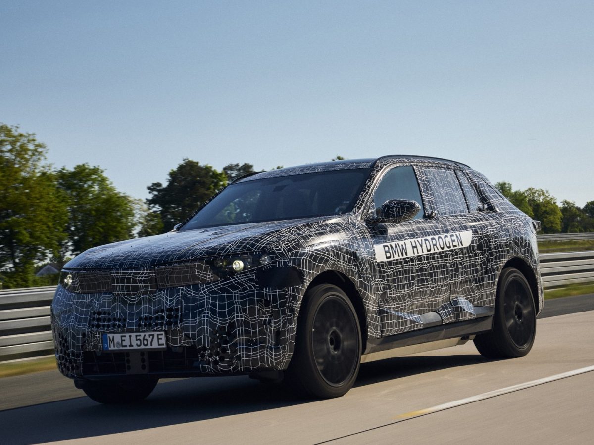 رسمياً: بي ام دبليو iX5 Hydrogen الجديدة ستحظى بـ 620 كم من المدى بالخزان الواحد