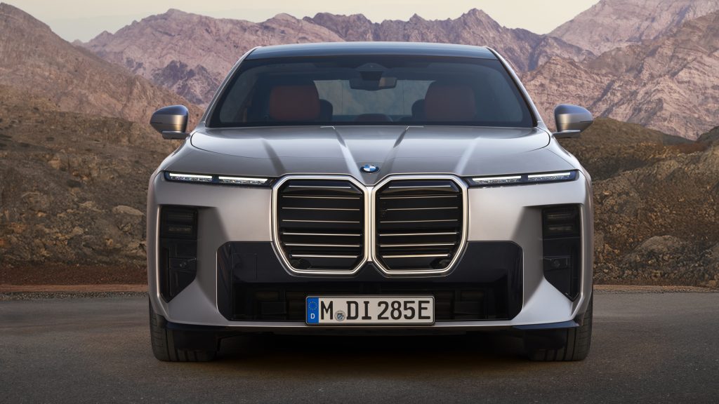 ي ام دبليو الفئة السابعة 2026
BMW 7 Series الجديدة
BMW i7 الكهربائية
مواصفات BMW i7
بي ام دبليو 7 سيريز
سيارة BMW فاخرة
سيارات كهربائية فاخرة
سيارات هجينة BMW
منافس مرسيدس S-Class
سعر BMW 7 Series
تصميم بي ام دبليو الفئة السابعة 2026 الأمامي
BMW i7 2026 من الخلف بإضاءة LED
داخلية BMW 7 Series بشاشة Theatre Screen
شاشة 31 بوصة في BMW الفئة السابعة
مقصورة فاخرة في BMW i7
نظام Panoramic iDrive في BMW
تصميم شبك BMW الجديد
BMW 7 Series M Performance
محرك BMW i7 الكهربائي
تفاصيل فخامة BMW الفئة السابعة
سيارة BMW كهربائية 2026
أفضل سيارات فاخرة 2026
BMW i7 range and specs
luxury electric sedan BMW
BMW 7 Series 2026
BMW i7 electric
new BMW 7 Series
BMW luxury sedan
BMW hybrid 7 Series
BMW i7 specs
electric luxury sedan
BMW vs Mercedes S-Class
BMW flagship sedan
BMW 7 Series price
BMW 7 Series 2026 front design
BMW i7 rear LED lights
BMW 7 Series interior theatre screen
31 inch BMW rear screen
BMW i7 luxury interior
BMW Panoramic iDrive system
BMW kidney grille design
BMW 7 Series M Performance
BMW i7 electric powertrain
BMW luxury sedan interior details