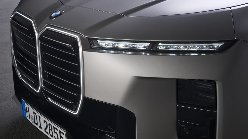 ي ام دبليو الفئة السابعة 2026
BMW 7 Series الجديدة
BMW i7 الكهربائية
مواصفات BMW i7
بي ام دبليو 7 سيريز
سيارة BMW فاخرة
سيارات كهربائية فاخرة
سيارات هجينة BMW
منافس مرسيدس S-Class
سعر BMW 7 Series
تصميم بي ام دبليو الفئة السابعة 2026 الأمامي
BMW i7 2026 من الخلف بإضاءة LED
داخلية BMW 7 Series بشاشة Theatre Screen
شاشة 31 بوصة في BMW الفئة السابعة
مقصورة فاخرة في BMW i7
نظام Panoramic iDrive في BMW
تصميم شبك BMW الجديد
BMW 7 Series M Performance
محرك BMW i7 الكهربائي
تفاصيل فخامة BMW الفئة السابعة
سيارة BMW كهربائية 2026
أفضل سيارات فاخرة 2026
BMW i7 range and specs
luxury electric sedan BMW
BMW 7 Series 2026
BMW i7 electric
new BMW 7 Series
BMW luxury sedan
BMW hybrid 7 Series
BMW i7 specs
electric luxury sedan
BMW vs Mercedes S-Class
BMW flagship sedan
BMW 7 Series price
BMW 7 Series 2026 front design
BMW i7 rear LED lights
BMW 7 Series interior theatre screen
31 inch BMW rear screen
BMW i7 luxury interior
BMW Panoramic iDrive system
BMW kidney grille design
BMW 7 Series M Performance
BMW i7 electric powertrain
BMW luxury sedan interior details