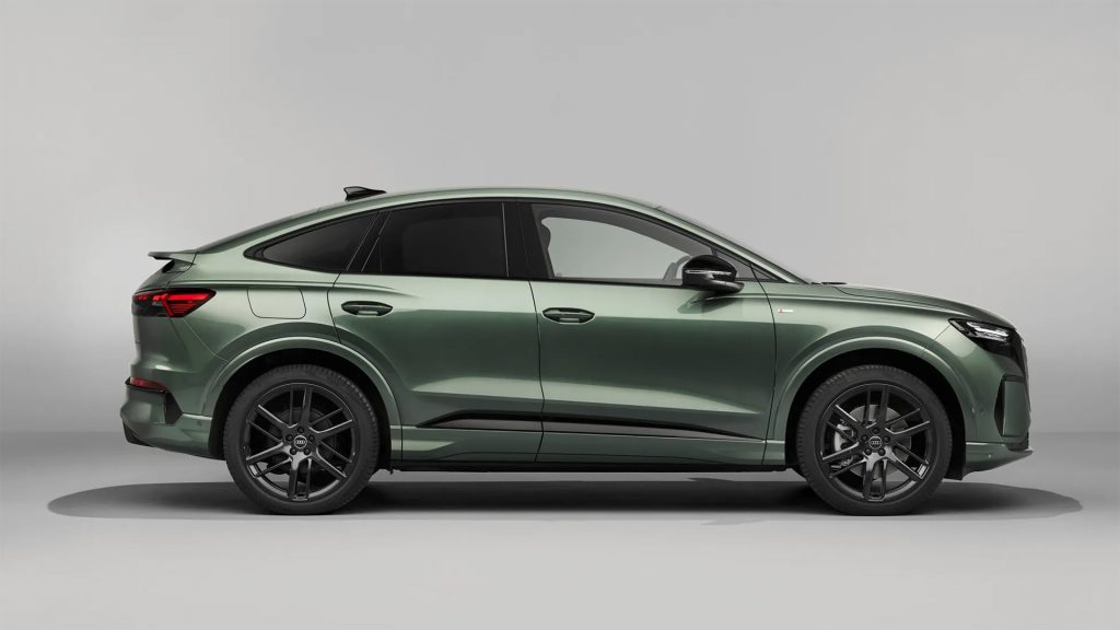 أودي Q4 e-tron
Audi Q4 e-tron 2026
Q4 e-tron فيس ليفت
أودي كهربائية SUV
Q4 Sportback e-tron
سيارة كهربائية أودي
مدى 592 كم
شحن سريع 185 كيلوواط
تقنية V2L
سيارات كهربائية 2026
أودي Q4 e-tron فيس ليفت 2026 تصميم خارجي جديد
Audi Q4 e-tron facelift LED headlights design
تصميم الشبكة الأمامية Singleframe في أودي Q4
أودي Q4 Sportback e-tron تصميم كوبيه SUV
مصابيح OLED الخلفية في أودي الكهربائية
المقصورة الرقمية في أودي Q4 e-tron
شاشة المسرح الرقمي في أودي Q4
شاشة عدادات رقمية 11.9 إنش Audi
شاشة ترفيه 12.8 إنش في أودي Q4
شاشة الراكب الأمامي في أودي Q4 e-tron
نظام Head up display الواقع المعزز أودي
شحن سريع 185 كيلوواط سيارة أودي كهربائية
بطارية 77 كيلوواط ساعي Audi Q4
مساحة صندوق أودي Q4 e-tron الخلفي
سيارة SUV كهربائية من أودي بتقنيات حديثة
Audi Q4 e-tron
Audi Q4 e-tron 2026
Q4 e-tron facelift
electric Audi SUV
Q4 Sportback e-tron
Audi EV SUV
592 km range EV
185 kW fast charging
V2L electric car
electric SUV 2026
Audi Q4 e-tron facelift 2026 exterior design
Audi Q4 e-tron LED headlights customizable design
Audi Singleframe grille updated design
Audi Q4 Sportback e-tron coupe SUV profile
OLED rear lights Audi electric SUV
Audi Q4 e-tron digital interior cockpit
Audi digital stage dashboard screens
11.9 inch digital instrument cluster Audi
12.8 inch infotainment screen Audi Q4
front passenger display Audi Q4 e-tron
augmented reality head up display Audi
185 kW fast charging Audi electric car
77 kWh battery Audi Q4 e-tron
Audi Q4 e-tron trunk space rear
modern electric SUV Audi interior technology