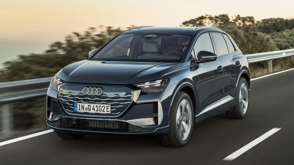 أودي Q4 e-tron
Audi Q4 e-tron 2026
Q4 e-tron فيس ليفت
أودي كهربائية SUV
Q4 Sportback e-tron
سيارة كهربائية أودي
مدى 592 كم
شحن سريع 185 كيلوواط
تقنية V2L
سيارات كهربائية 2026
أودي Q4 e-tron فيس ليفت 2026 تصميم خارجي جديد
Audi Q4 e-tron facelift LED headlights design
تصميم الشبكة الأمامية Singleframe في أودي Q4
أودي Q4 Sportback e-tron تصميم كوبيه SUV
مصابيح OLED الخلفية في أودي الكهربائية
المقصورة الرقمية في أودي Q4 e-tron
شاشة المسرح الرقمي في أودي Q4
شاشة عدادات رقمية 11.9 إنش Audi
شاشة ترفيه 12.8 إنش في أودي Q4
شاشة الراكب الأمامي في أودي Q4 e-tron
نظام Head up display الواقع المعزز أودي
شحن سريع 185 كيلوواط سيارة أودي كهربائية
بطارية 77 كيلوواط ساعي Audi Q4
مساحة صندوق أودي Q4 e-tron الخلفي
سيارة SUV كهربائية من أودي بتقنيات حديثة
Audi Q4 e-tron
Audi Q4 e-tron 2026
Q4 e-tron facelift
electric Audi SUV
Q4 Sportback e-tron
Audi EV SUV
592 km range EV
185 kW fast charging
V2L electric car
electric SUV 2026
Audi Q4 e-tron facelift 2026 exterior design
Audi Q4 e-tron LED headlights customizable design
Audi Singleframe grille updated design
Audi Q4 Sportback e-tron coupe SUV profile
OLED rear lights Audi electric SUV
Audi Q4 e-tron digital interior cockpit
Audi digital stage dashboard screens
11.9 inch digital instrument cluster Audi
12.8 inch infotainment screen Audi Q4
front passenger display Audi Q4 e-tron
augmented reality head up display Audi
185 kW fast charging Audi electric car
77 kWh battery Audi Q4 e-tron
Audi Q4 e-tron trunk space rear
modern electric SUV Audi interior technology