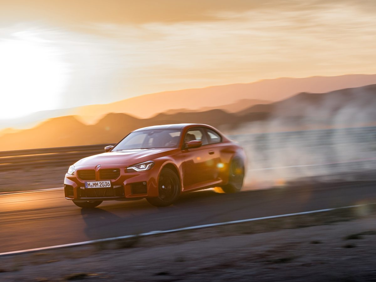 بي إم دبليو M Ignite BMW M Ignite محركات BMW M تقنية الاحتراق المسبق Pre Chamber Combustion BMW محركات M3 M4 M2 كفاءة محركات BMW تقنيات المحركات الحديثة تقليل الانبعاثات BMW محركات أداء عالي سيارات BMW M تقنية احتراق جديدة مستقبل محركات الاحتراق BMW 2026 تقنية محركات توربو BMW محرك بي إم دبليو M مزود بتقنية الاحتراق المسبق M Ignite مخطط يوضح نظام الاحتراق المسبق في محركات BMW M Ignite حجرة محرك بي إم دبليو M3 مع تقنيات الأداء الجديدة تقنية الشواحن التوربينية المتقدمة في محركات بي إم دبليو M تقنيات مستوحاة من سباقات السيارات في محركات BMW M Ignite أداء سيارات بي إم دبليو M على الحلبة مع تقنيات الاحتراق الجديدة BMW M performance driving on track with new combustion tech Motorsport-inspired technology in BMW M Ignite engines Advanced turbocharger technology in BMW M engines BMW M3 engine bay featuring new performance technology Diagram of pre-chamber combustion in BMW M Ignite engines BMW M engine with M Ignite pre-chamber combustion technology BMW M Ignite BMW pre chamber combustion BMW M engines M3 M4 M2 engines BMW performance technology internal combustion innovation emissions reduction tech high performance BMW engines turbocharged BMW engines BMW 2026 technology future of combustion engines motorsport combustion tech efficient ICE engines BMW M division technology advanced engine combustion