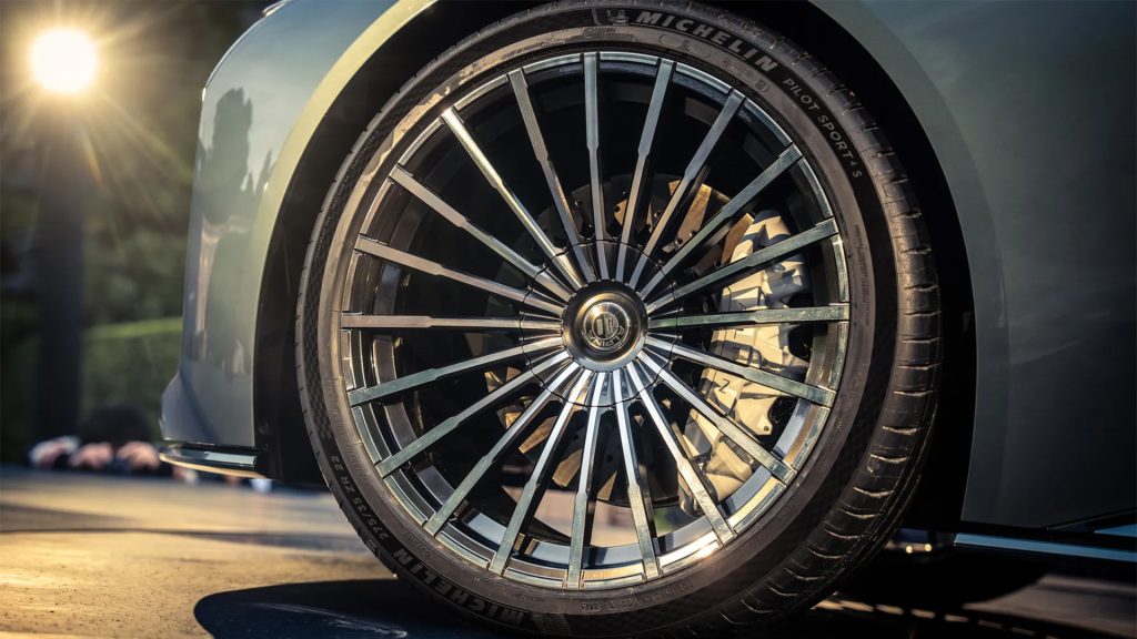 بي ام دبليو ألبينا
BMW Alpina
Vision BMW Alpina
ألبينا الجديدة
سيارات BMW الفاخرة
محركات V8 ألمانية
BMW 7 Series Alpina
سيارات ألمانية فاخرة
ألبينا 2027
سيارات GT فاخرة
سيارات V8 فاخرة
BMW Alpina Vision Concept
ألبينا ضد رولز رويس
سيارات أوتوبان ألمانية
BMW E24 Alpina
الواجهة الأمامية لسيارة Vision BMW Alpina الاختبارية الجديدة
المقصورة الفاخرة داخل Vision BMW Alpina مع تفاصيل راقية
جنوط ألبينا الشهيرة متعددة الأضلاع بقياس ضخم
التصميم الخلفي المستقبلي لسيارة Vision BMW Alpina
سيارة ألمانية فاخرة تجمع بين الأداء والرفاهية المطلقة
Premium German luxury car combining performance and comfort
تصميم مستوحى من BMW E24 الكلاسيكية في Vision Alpina
Vision Alpina styling inspired by the classic BMW E24
سيارة BMW Alpina الاختبارية بمحرك V8 فاخر عالي الأداء
الخط الجانبي الطويل والفخم لسيارة Vision BMW Alpina
Elegant side profile of the Vision BMW Alpina concept
BMW Alpina concept powered by a luxury high-performance V8
Futuristic rear design of the Vision BMW Alpina
Signature multi-spoke Alpina wheels with large sizing
Luxury interior inside the Vision BMW Alpina concept
Front design of the new Vision BMW Alpina concept
BMW Alpina
Vision BMW Alpina
Alpina concept car
luxury V8 sedan
BMW Alpina 2027
German luxury performance car
BMW 7 Series Alpina
Rolls-Royce rival
V8 luxury car
Alpina Vision Concept
BMW E24 inspiration
Autobahn luxury car
Alpina flagship sedan
high performance luxury sedan
future BMW Alpina